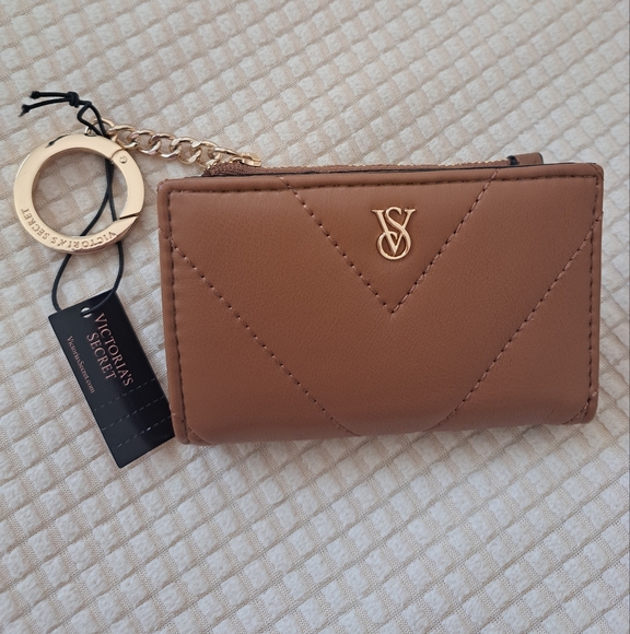 VICTORIA'S SECRET Tan Chevron Design Wallet Card Case Key Holder Coin Purse NWT - Picture 9 of 9